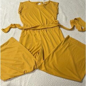 Lou & Grey (Loft) / Women’s Romper / Size: M